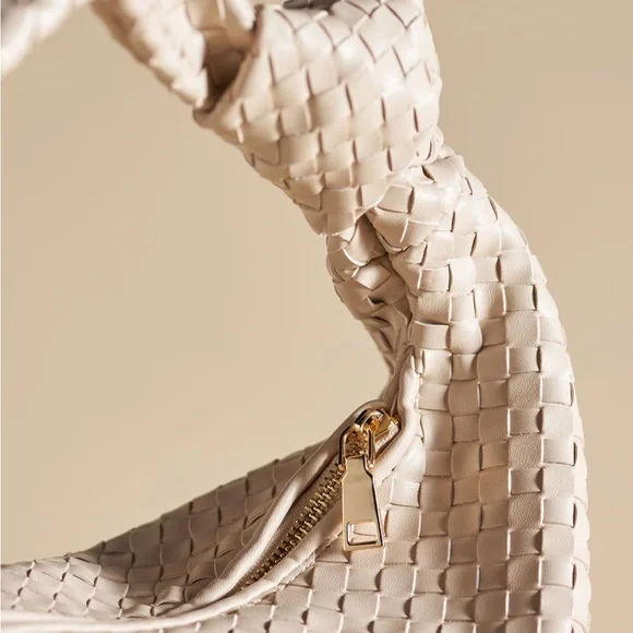 NWT Melie Bianco The Brigitte satchel bag - Picture 3 of 6